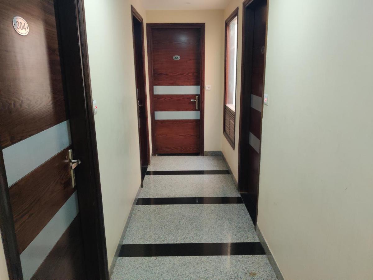 Raj Mahal Inn Ню Делхи Екстериор снимка